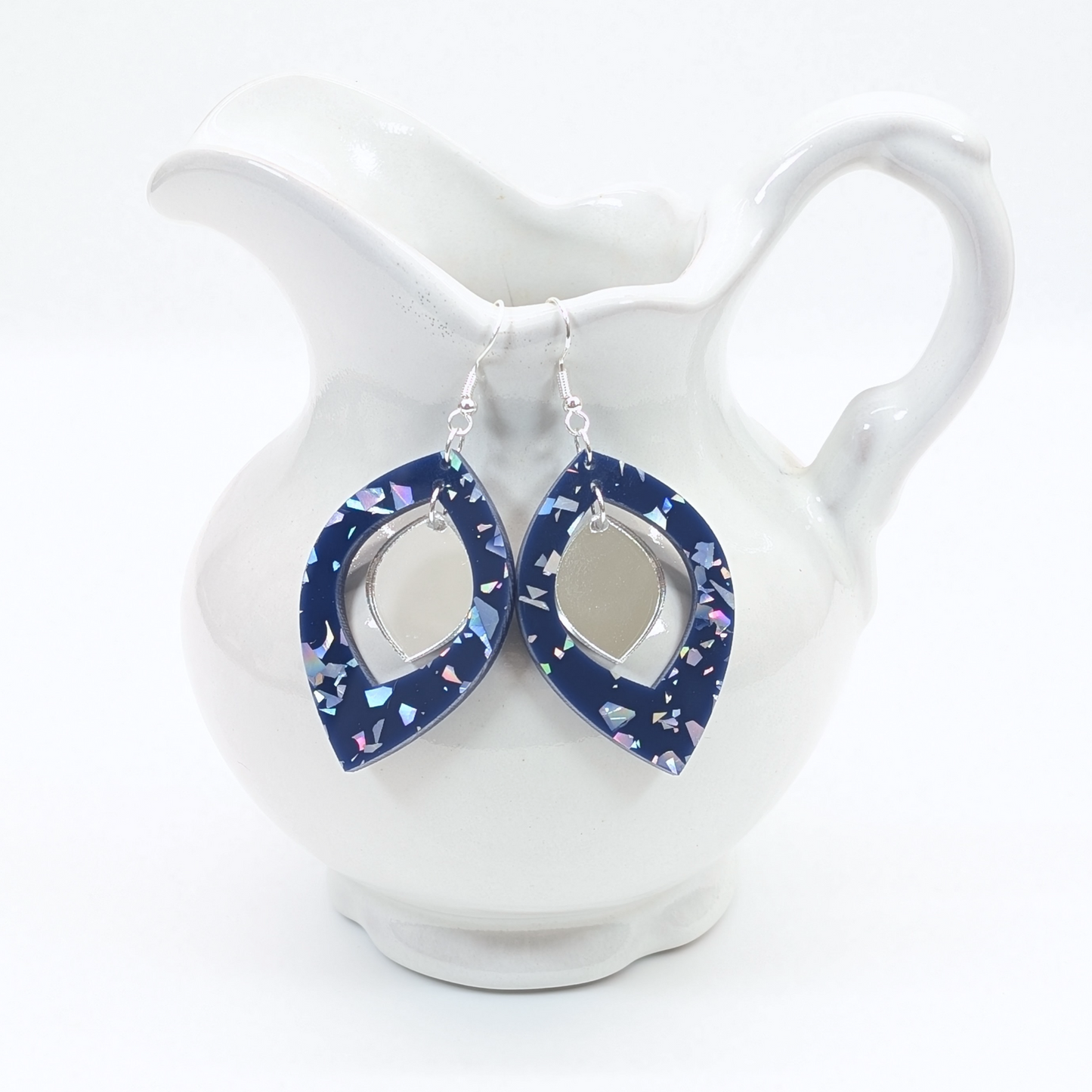 Vault D - Inlaid Leaves