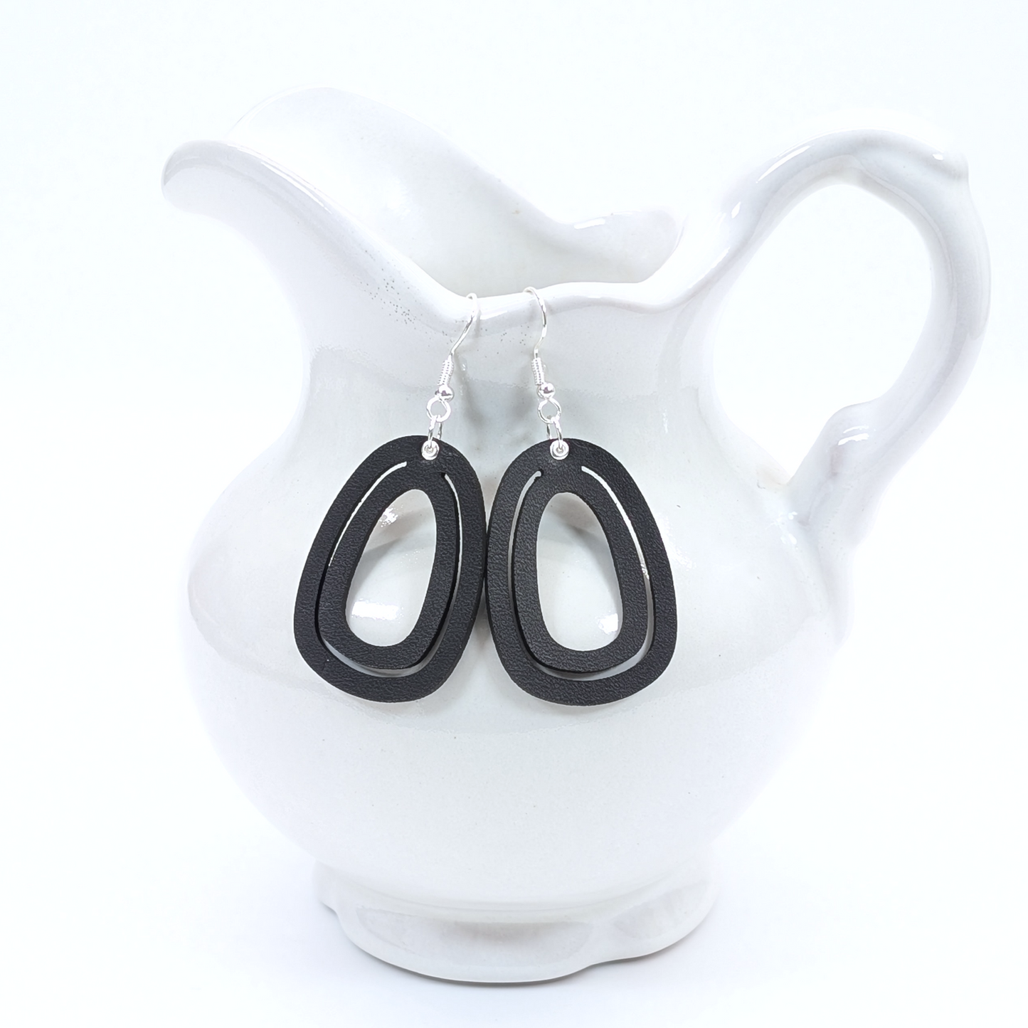 Vault C - Oval Leather Hoop