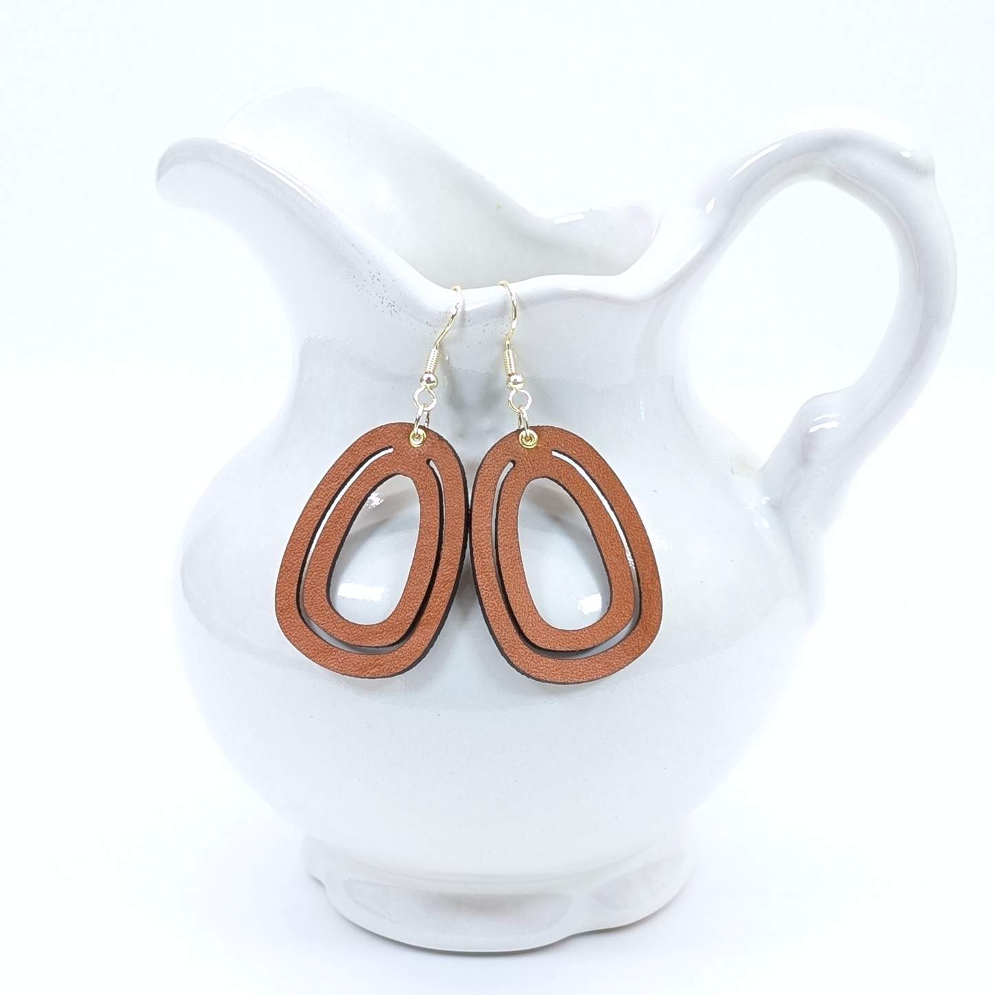 Vault C - Oval Leather Hoop