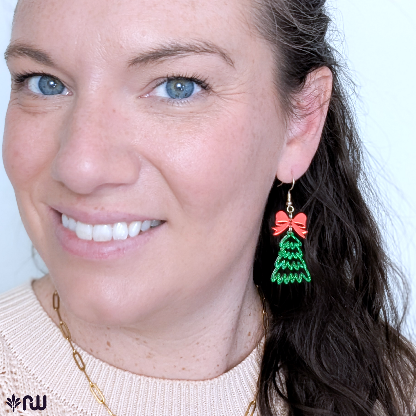 Vault H - Christmas Tree with Bow