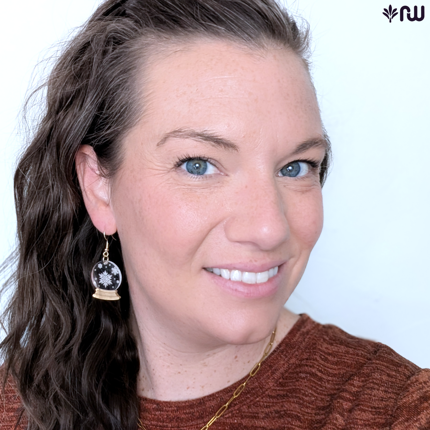 Vault G - Snow Globe